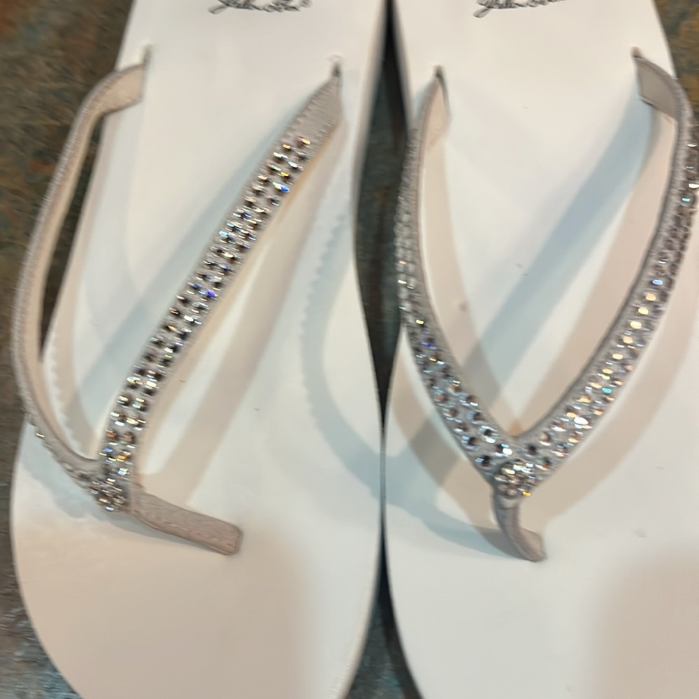 Yellow Box flip-flops, size 11 with rhinestones - Picture 2 of 6